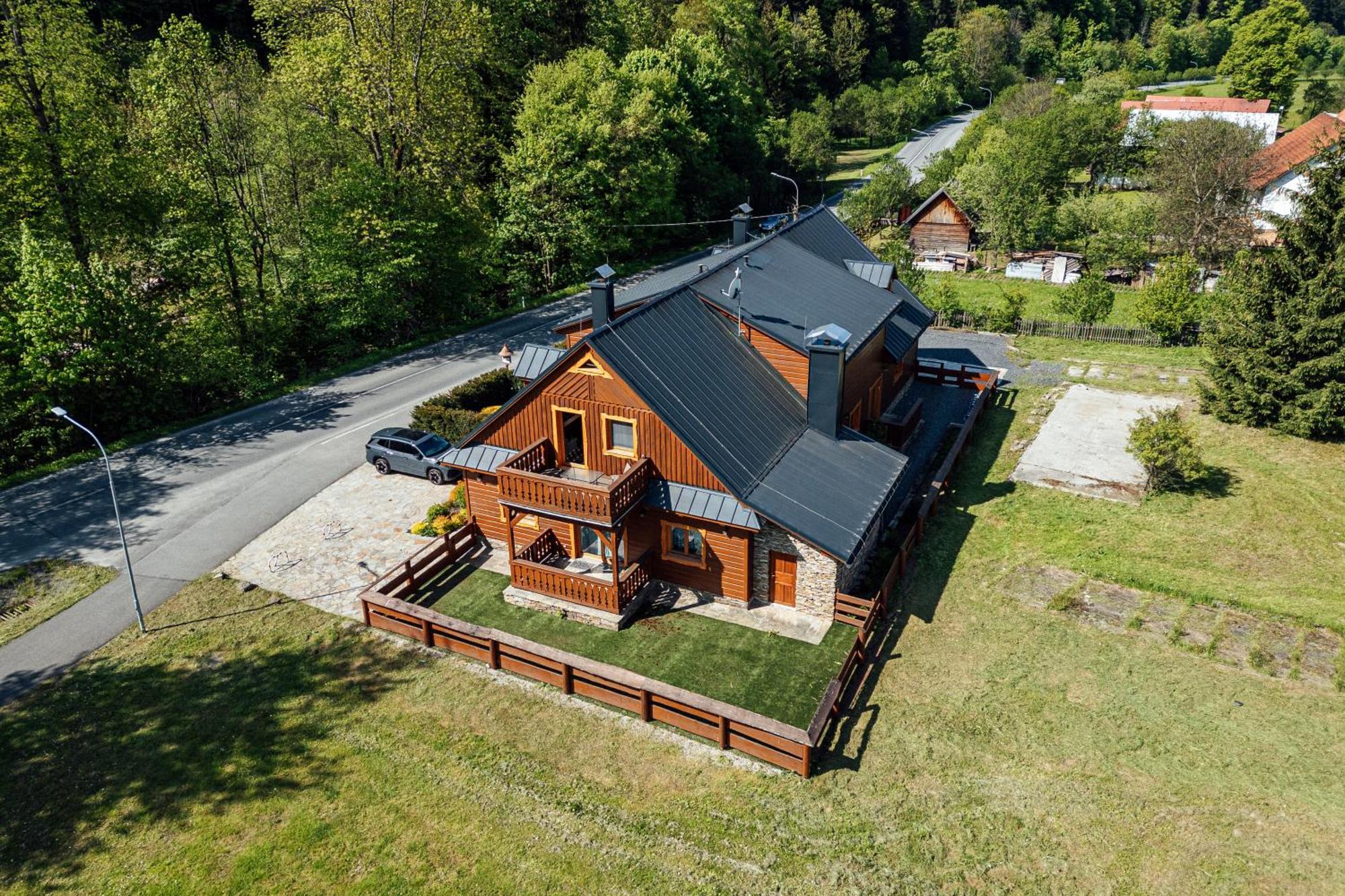 Apartamento Pod Milonovou Velké Karlovice Exterior foto